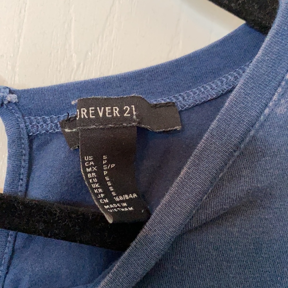 Forever21 romper - Picture 3 of 3